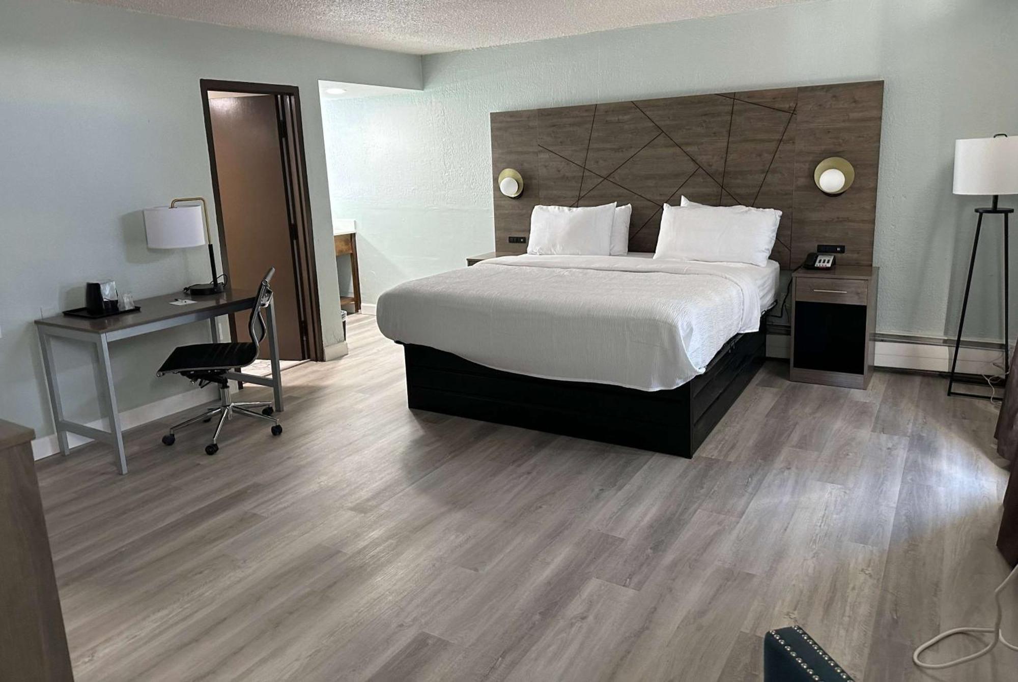 Wingate By Wyndham Sheboygan Hotel Buitenkant foto