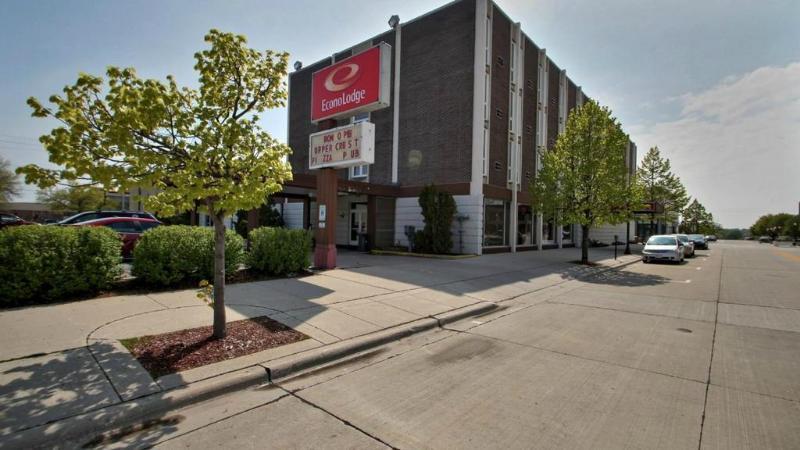 Wingate By Wyndham Sheboygan Hotel Buitenkant foto