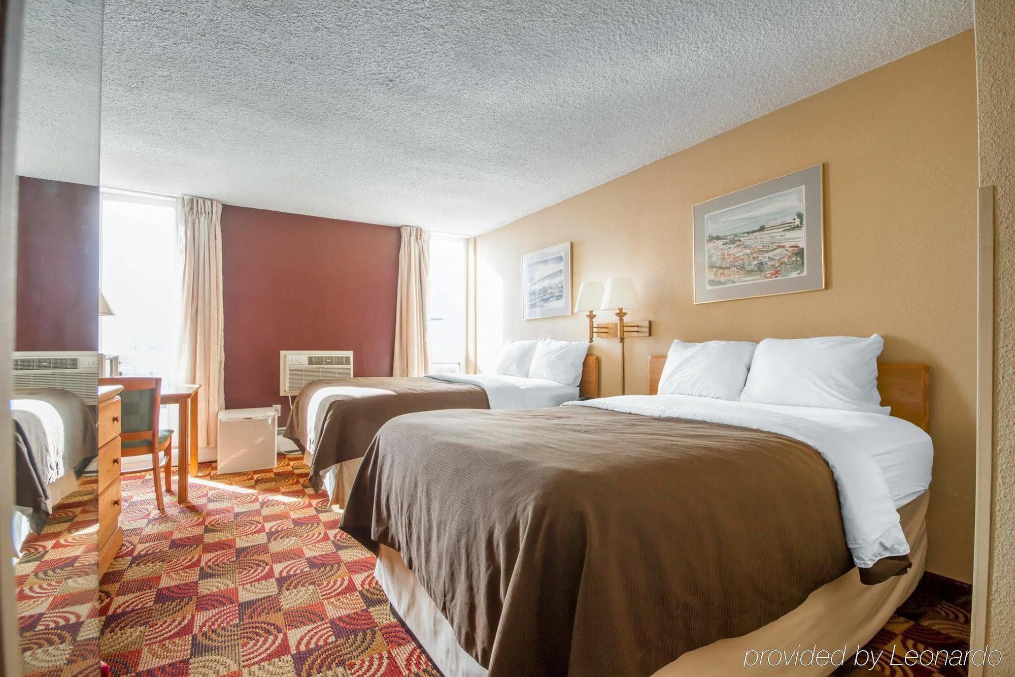 Wingate By Wyndham Sheboygan Hotel Buitenkant foto